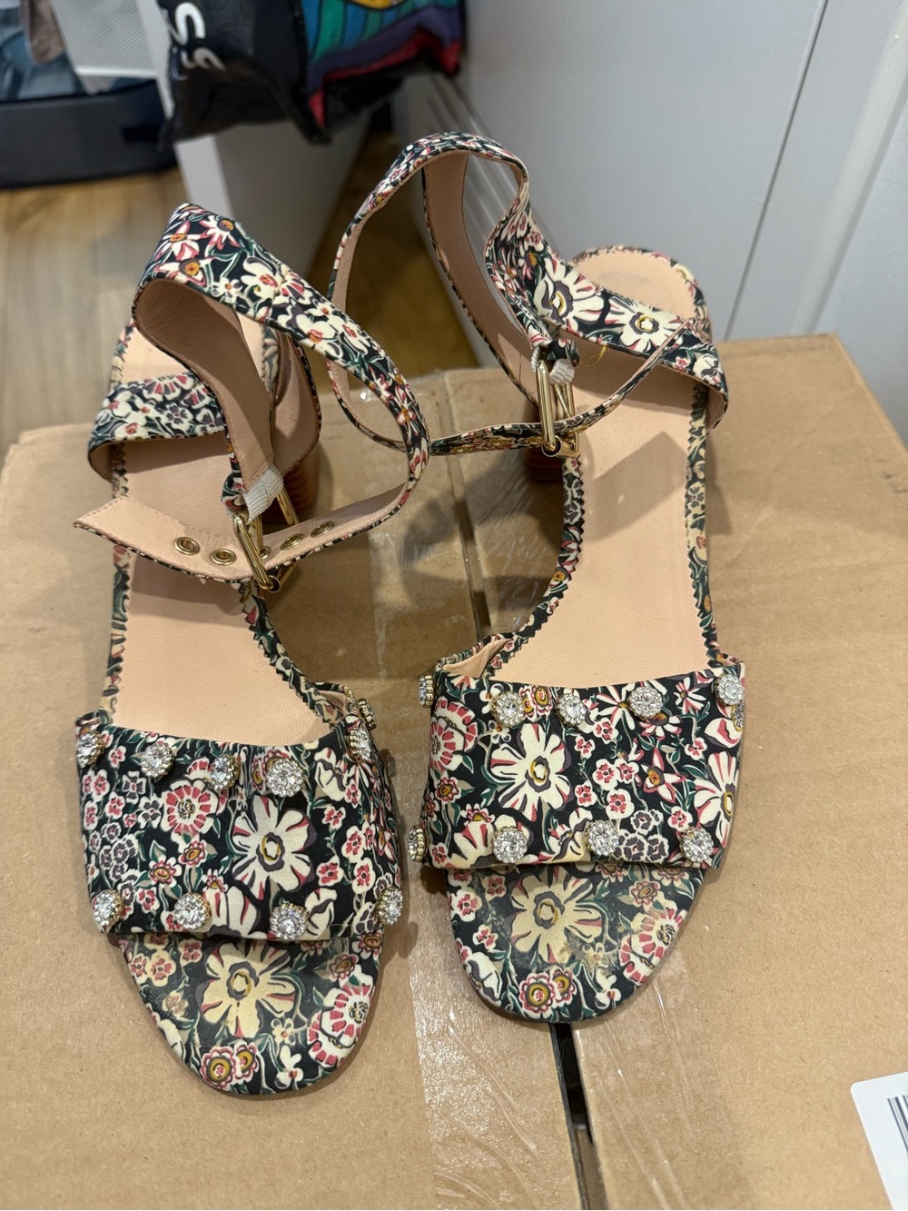 Floral Print Ankle-Strap Sandals in Black